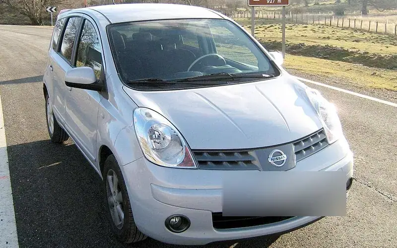 Nissan Note E11