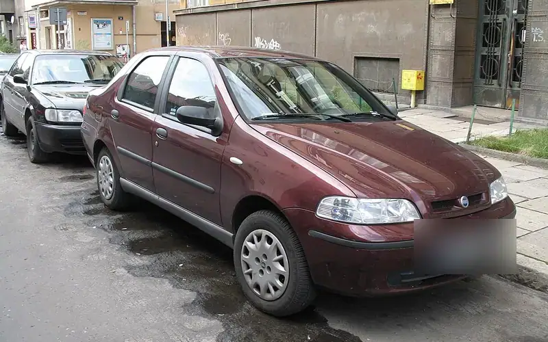 Fiat Albea 172