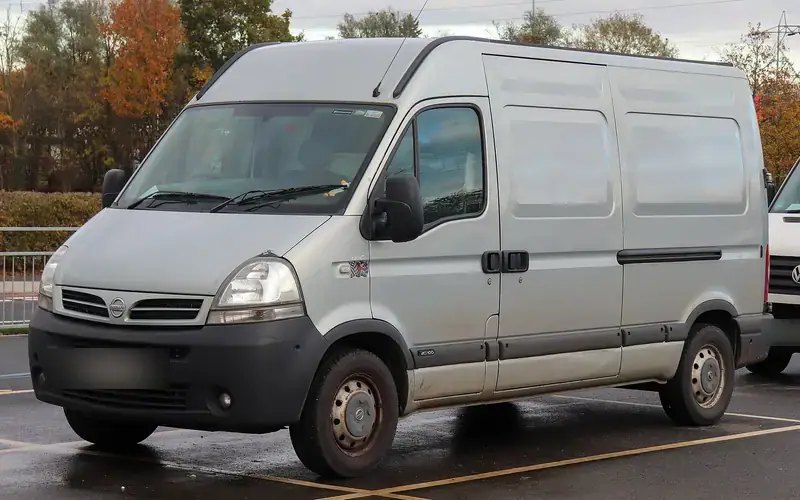 Nissan Interstar X70 (2003-2010)