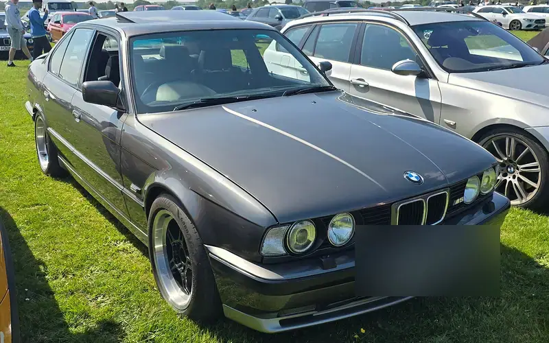 BMW M5 E34 (1988-1996)