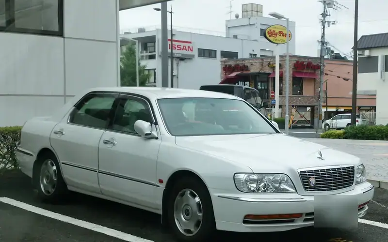 Mitsubishi Proudia S30 (1999-2001)