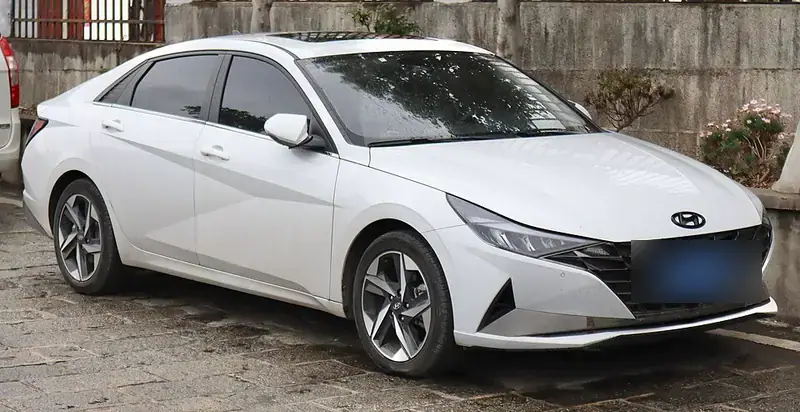 Hyundai Elantra CN7