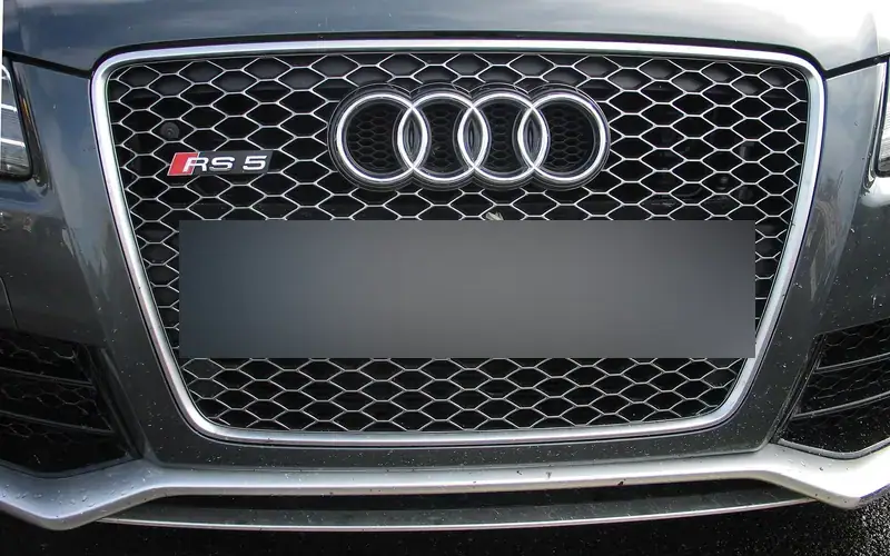 Audi RS5 8T (2010-2012)