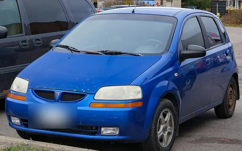 Pontiac Wave Hatchback