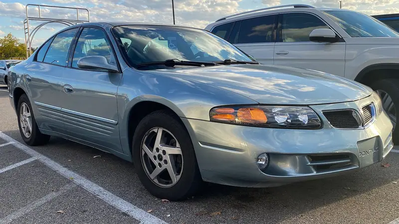 Pontiac Bonneville 2000-2005