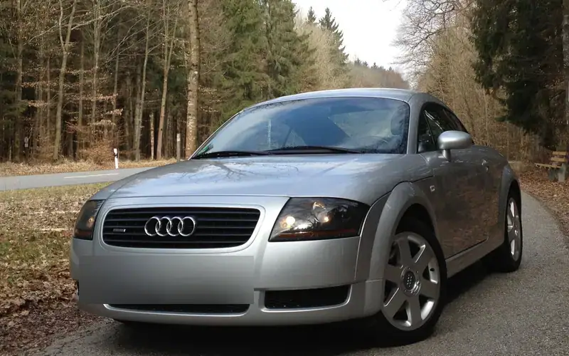 Audi TT 8N Facelift (2000-2006)