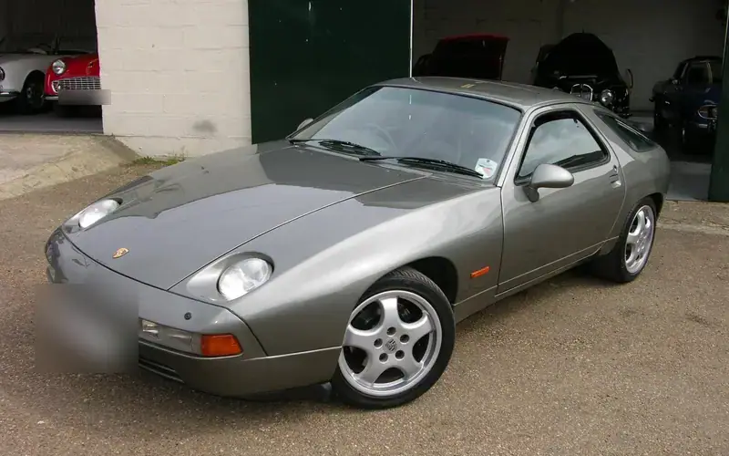 Porsche 928 S4 (1987-1991)