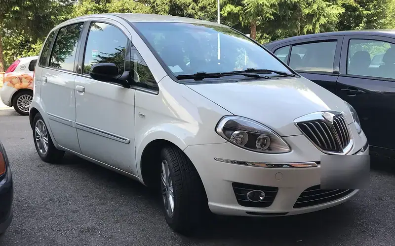 Lancia Musa 350 (2007-2012)