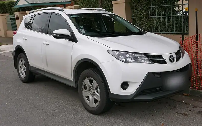 Toyota RAV4 XA40