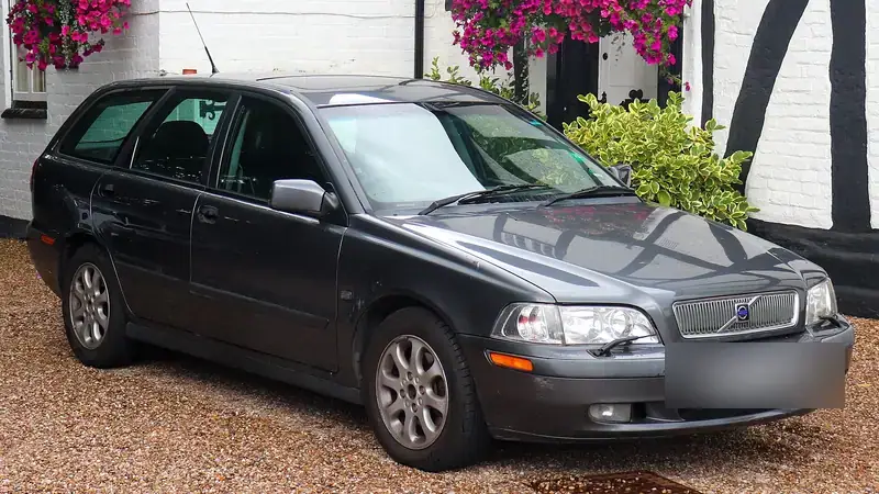 Volvo V40 V Facelift (2000-2004)