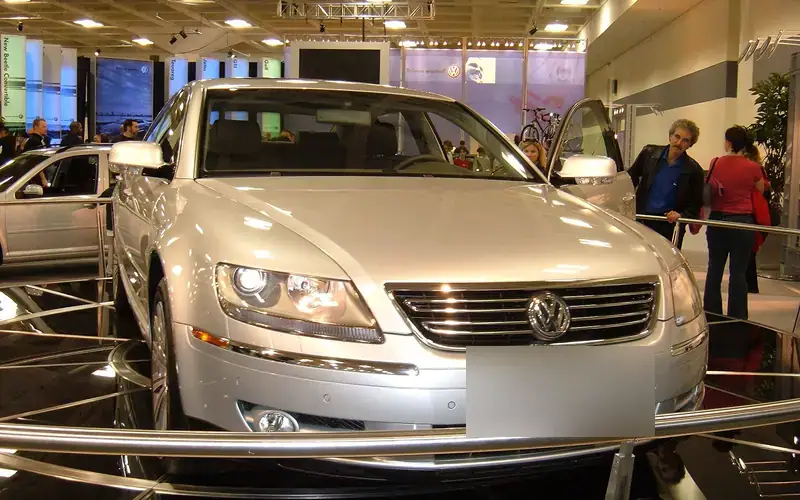 Volkswagen Phaeton 3D (2001-2016)