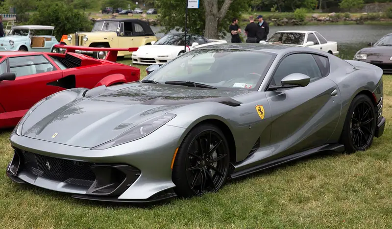 Ferrari 812 Competizione F152M (2021-2024)