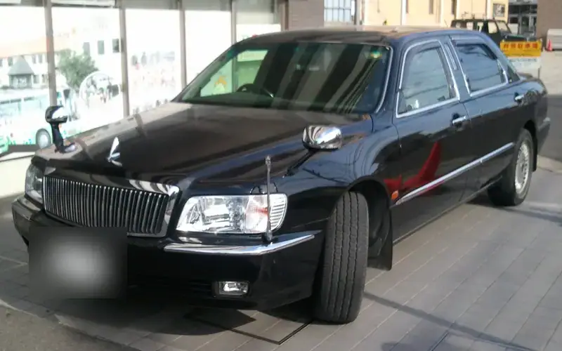 Mitsubishi Dignity S40 (1999-2001)