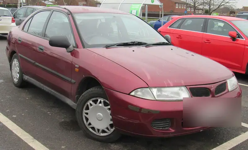 Mitsubishi Carisma DA1A (1995-1999)