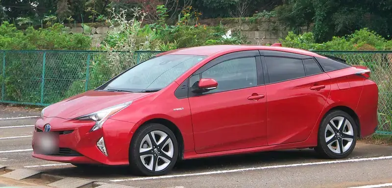 Toyota Prius IV XW50 (2015-2018)