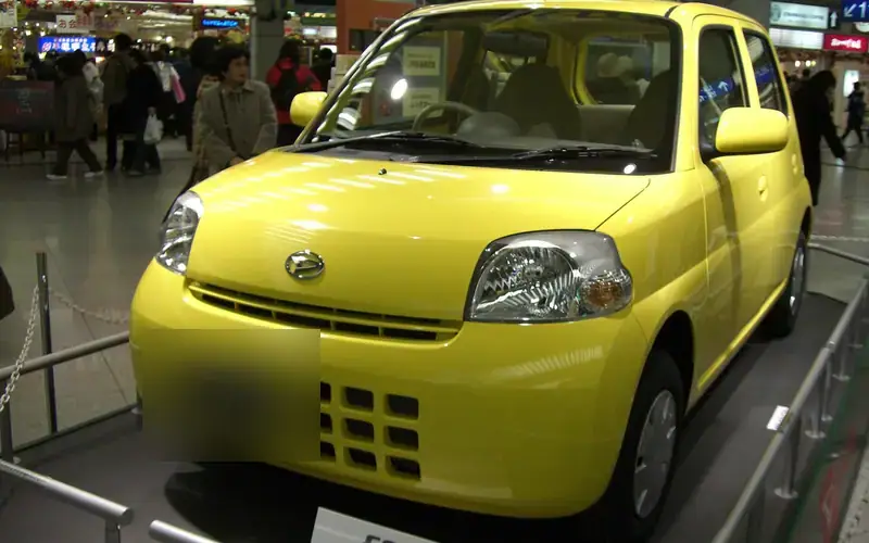 Daihatsu Esse L235 (2005-2011)