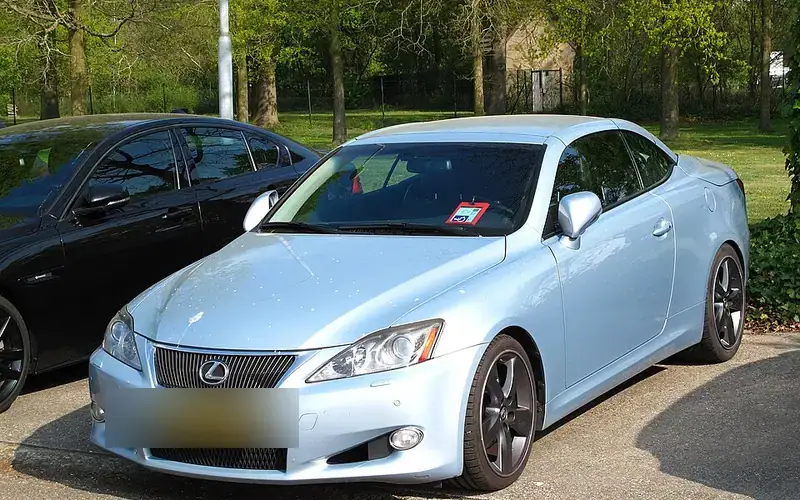 Lexus IS XE20 Facelift (2010-2013)