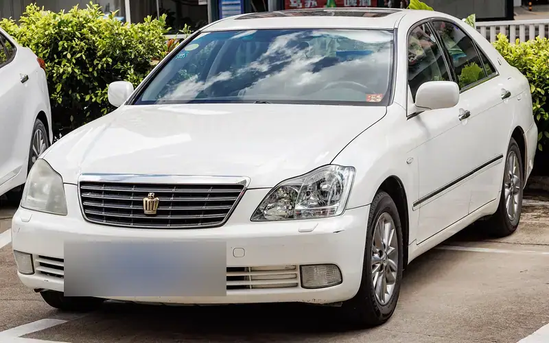 Toyota Crown S180 (2003-2008)