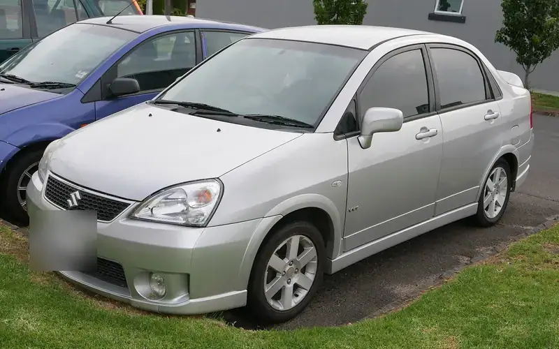 Suzuki Liana RH