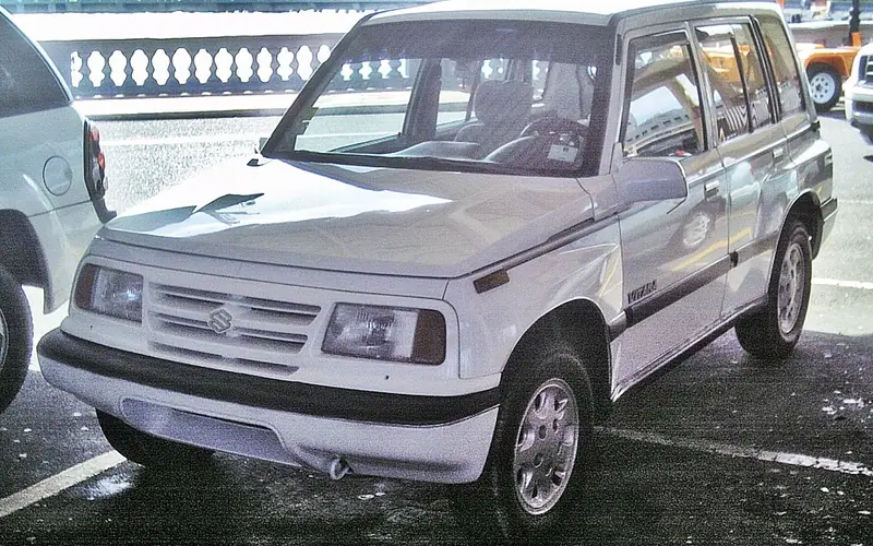 Suzuki Vitara TA