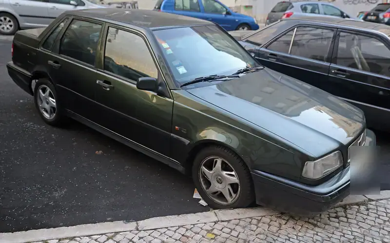 Volvo 460 Limousine (1989-1996)
