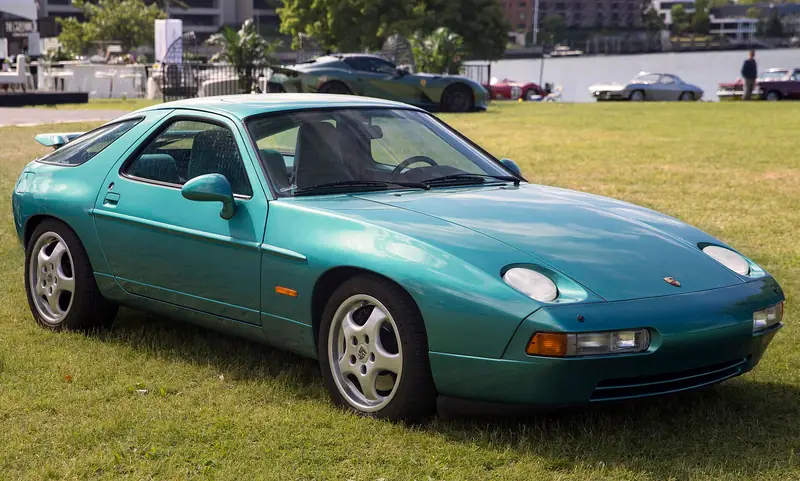 Porsche 928 GTS (1992-1995)