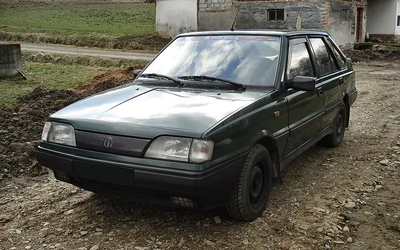 Daewoo Polonez Caro
