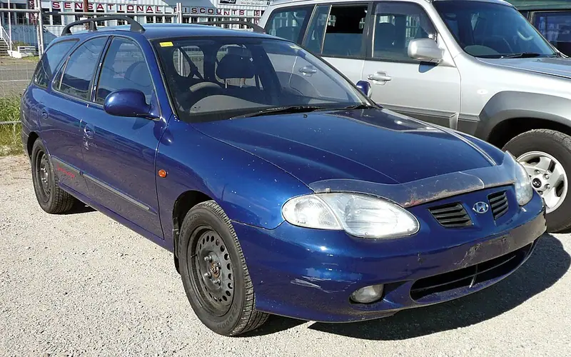 Hyundai Lantra J2 Restylage (1998-2000)