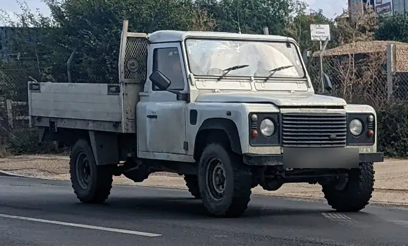 Rover Defender 130