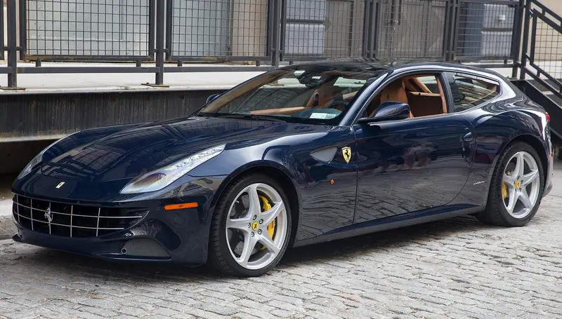 Ferrari FF F151