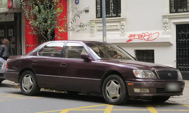 Lexus LS XF30 (2000-2003)