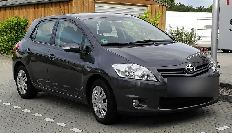 Toyota Auris E150 Facelift (2010-2012)