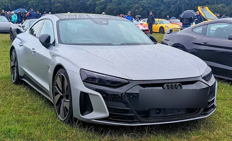 Audi RS e-tron GT J9 FW (2020-2024)