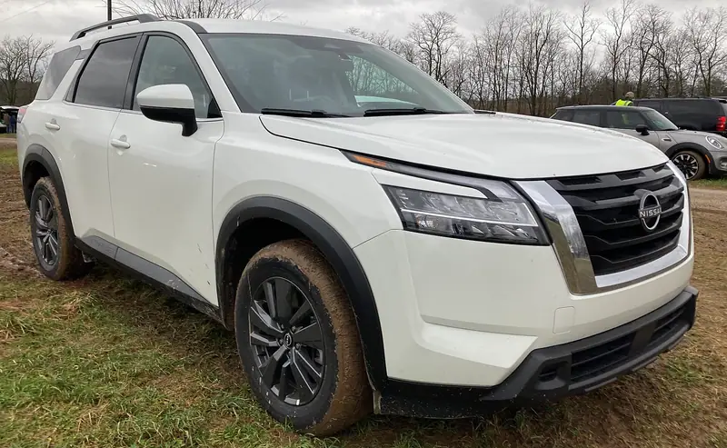 Nissan Pathfinder R53