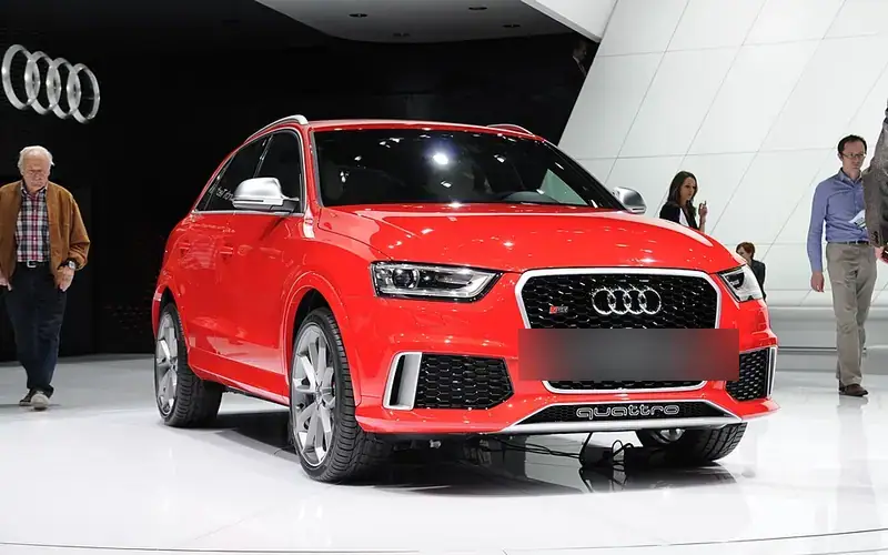 Audi RSQ3 8U
