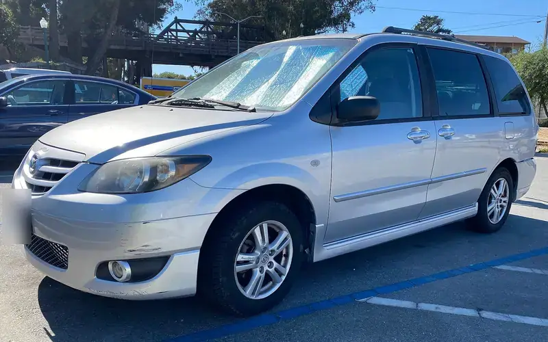 Mazda MPV LW Facelift (2002-2005)