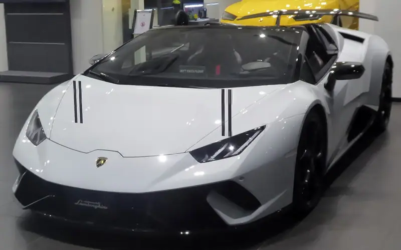 Lamborghini Huracán LP640-4 Performante Spyder