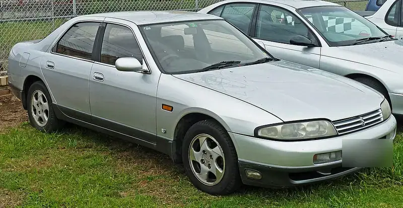 Nissan Skyline R33 (1993-1998)