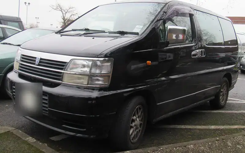 Nissan Elgrand E50 (1997-2002)