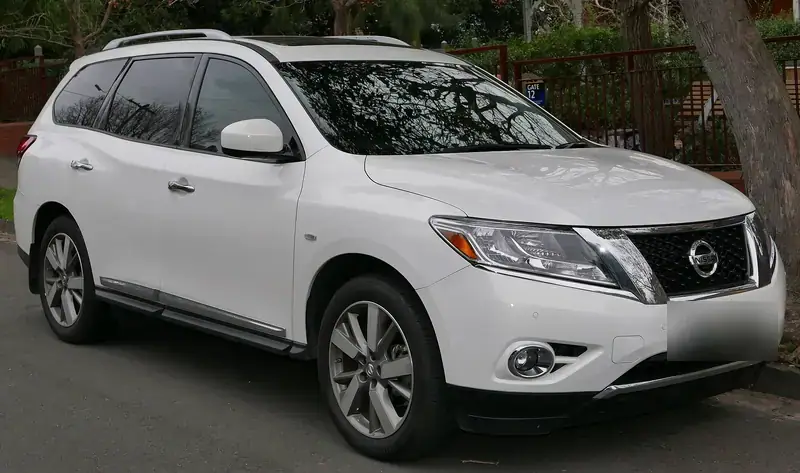 Nissan Pathfinder R52 (2013-2016)