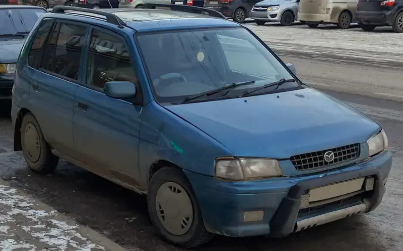 Mazda Demio DW (1996-2000)