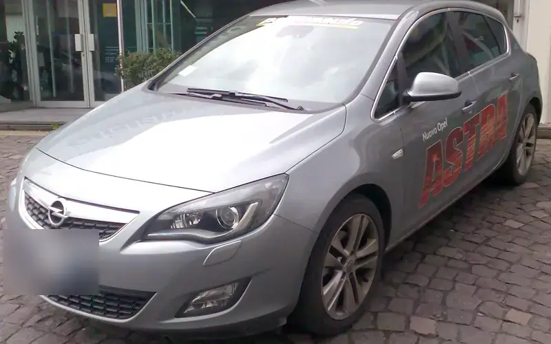 Opel Astra J (2009-2015)