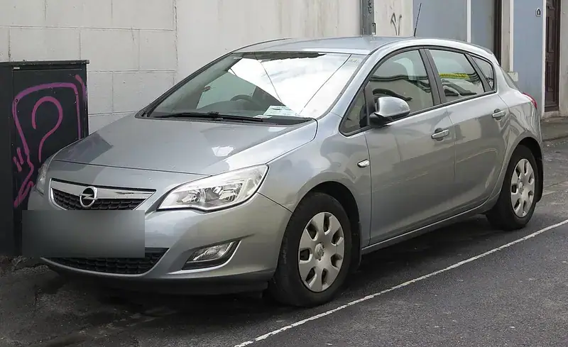 Opel Astra J