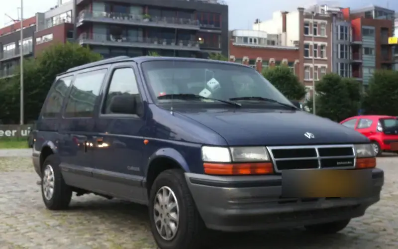 Chrysler Voyager 2. Generation (1991-1995)