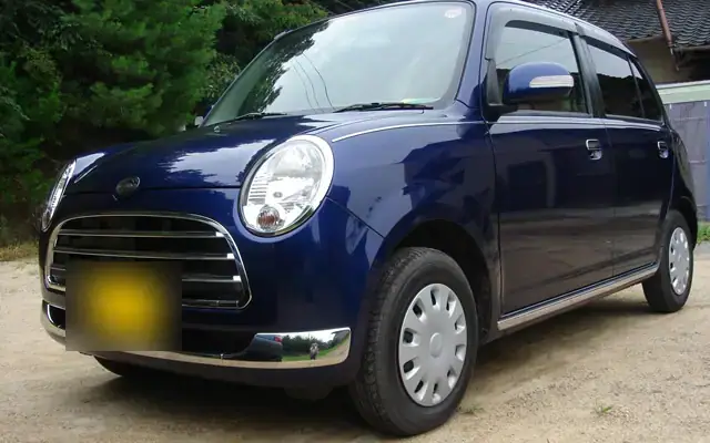 Daihatsu Mira Gino L650 (2004-2009)
