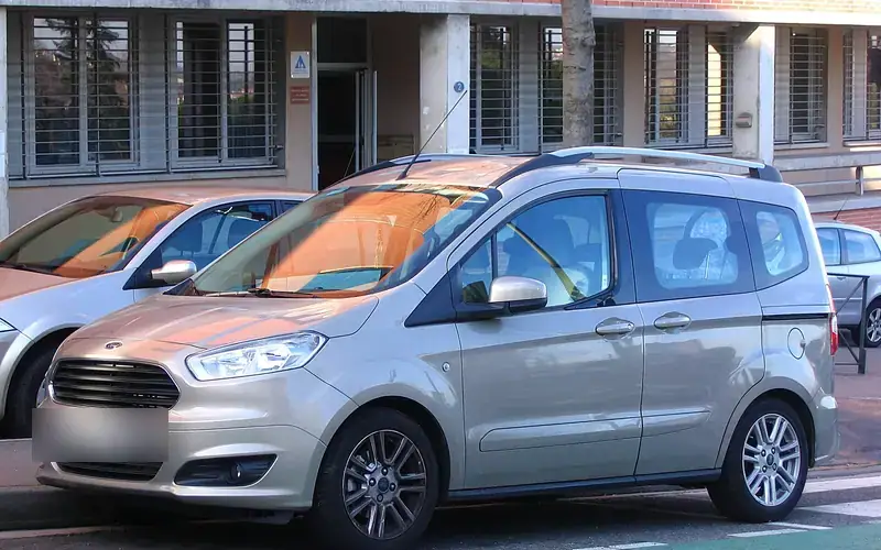 Ford Tourneo Courier 1 (2014-2018)
