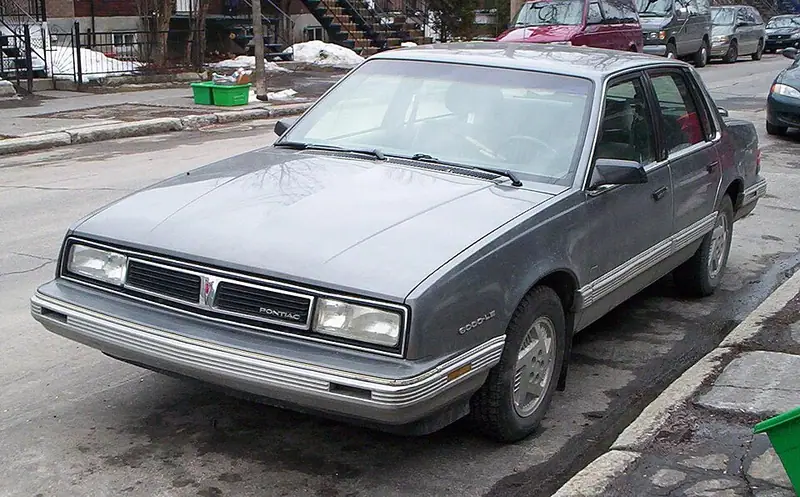 Pontiac 6000 STE