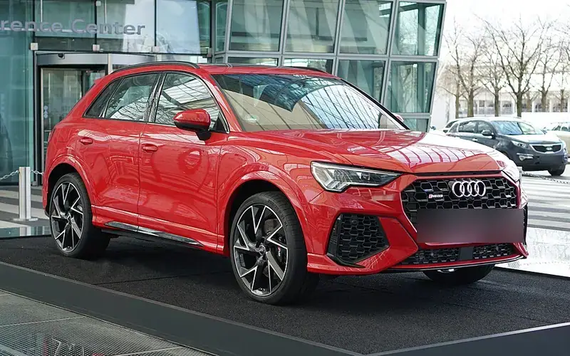 Audi RSQ3 F3