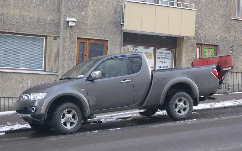 Mitsubishi L200 KB (2006-2016)
