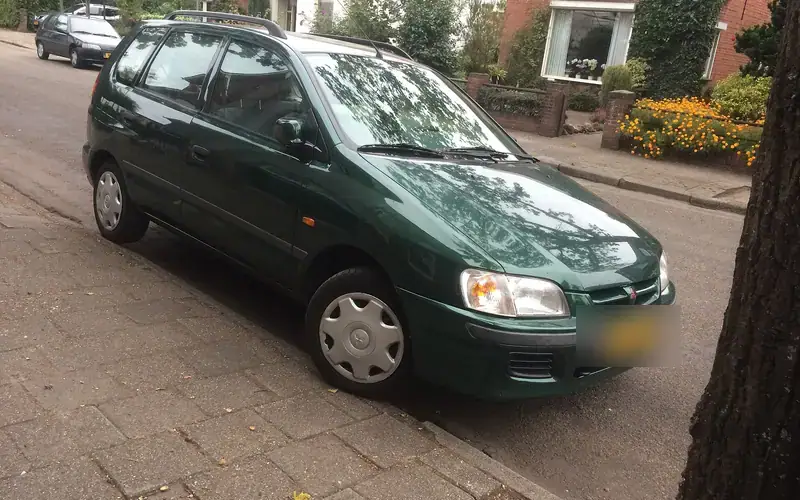 Mitsubishi Space Star DG (1999-2002)